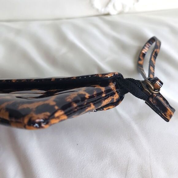 J CREW Super Sleek , Super Thin Animal Print Patent Clutch - Picture 13 of 17